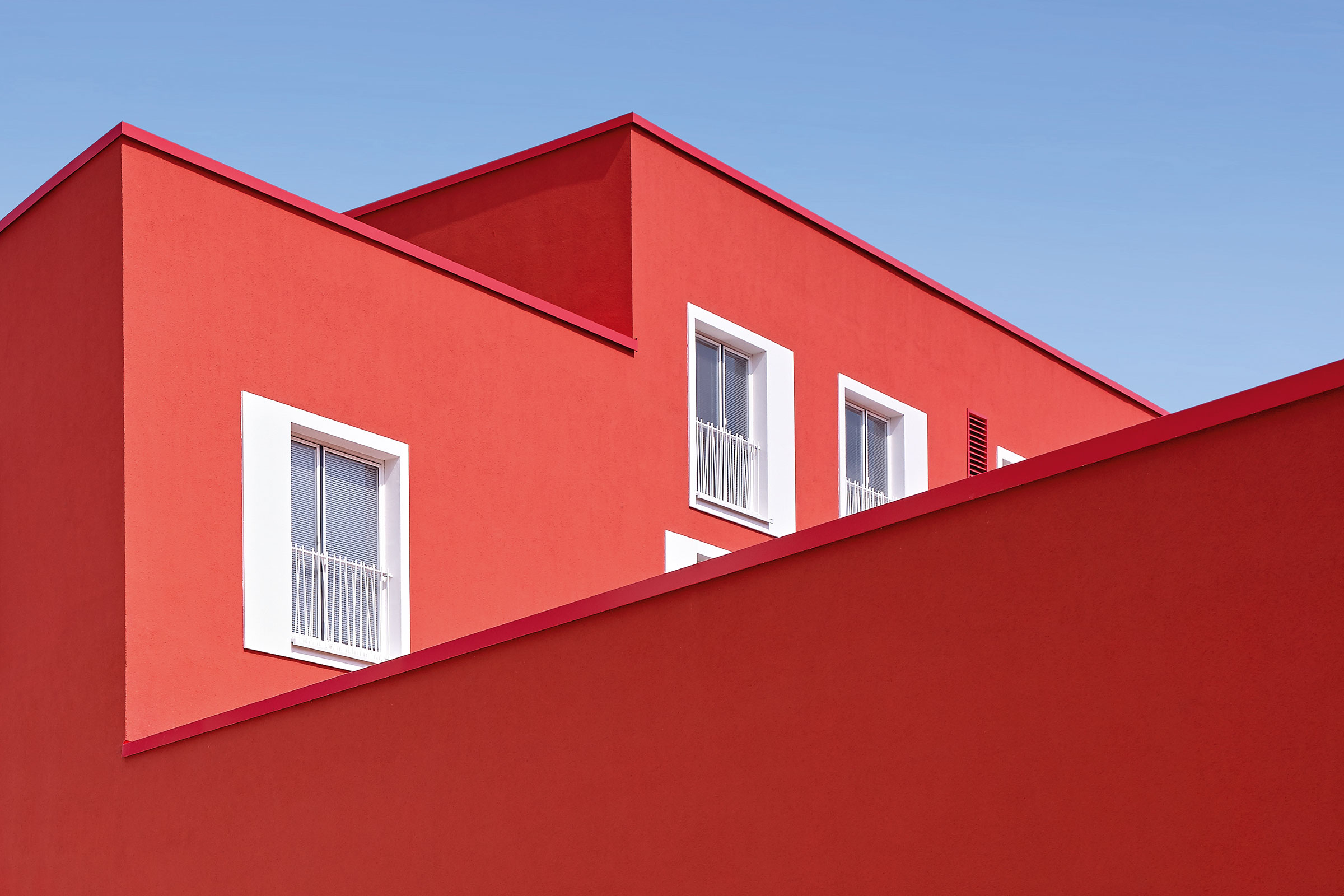 Studentenwohnanlage, rote Fassade, StoTherm Classic®, StoColor Dryonic®