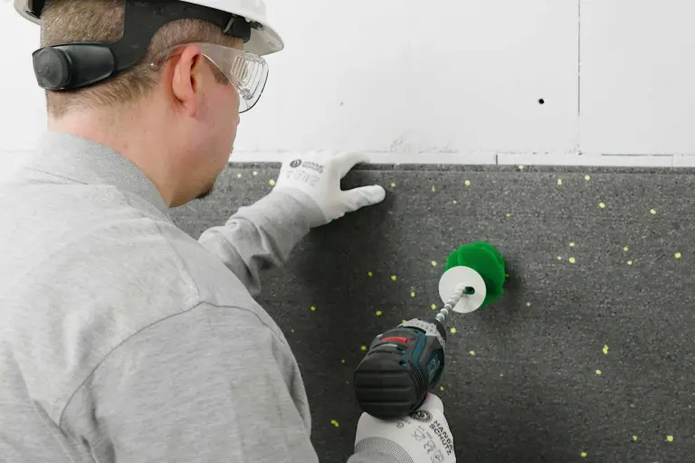 Mit dem StoFix Circonic können Dämmplatten kleberfrei montiert werden. Kreislaufwirtschaft WDVS Sto