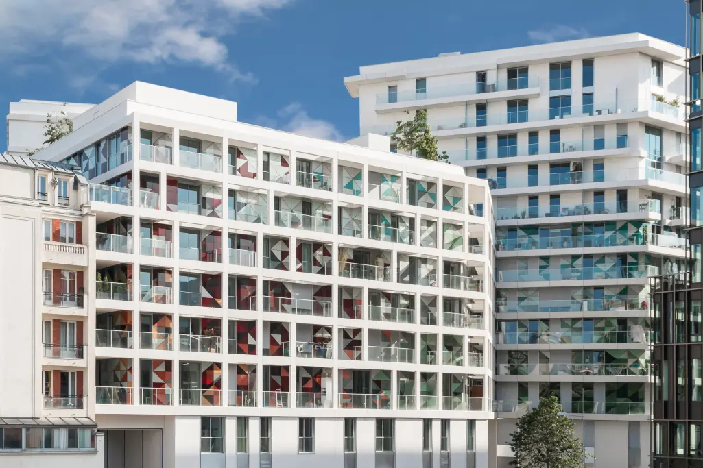 Wohnanlage mt Glasfassade von Sto, VHF