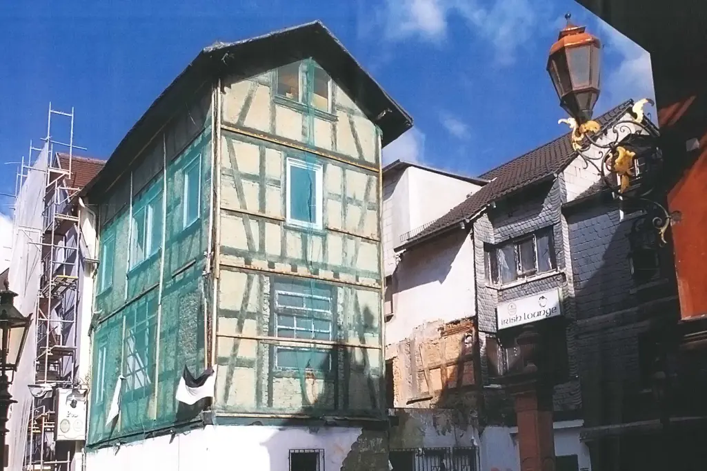 Die ursprüngliche Fassade des "Kleinne Ritters" in  Frankfurt Alt-Sachsenhausen