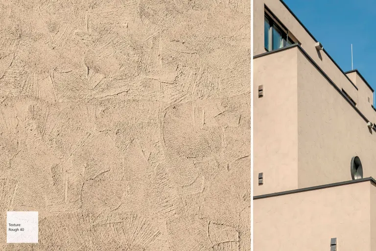 Grobe Putzfassade in Kellenschlagoptik mit Detailansicht rechts daneben, StoSignature Putzstruktur