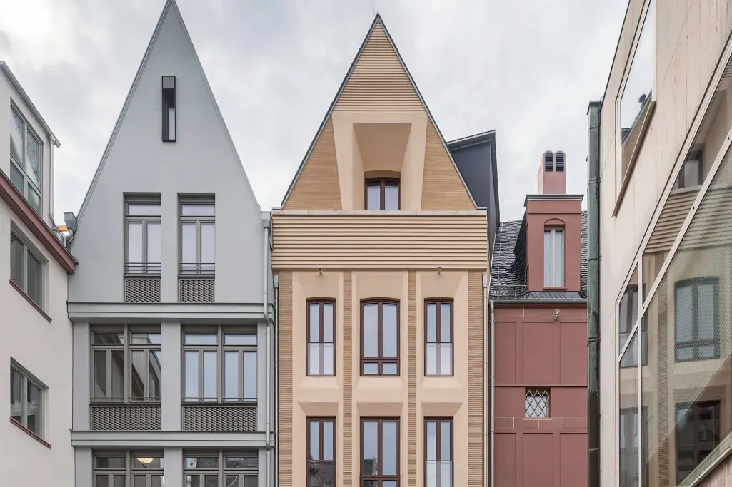 Markt 38 Frankfurt, ehemaliges Technisches Rathaus, Passivhaus-Neubau, historischen Fachwerkfassade 