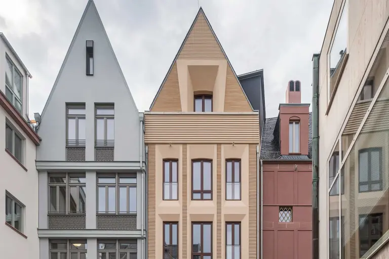 Markt 38 Frankfurt, ehemaliges Technisches Rathaus, Passivhaus-Neubau, historischen Fachwerkfassade 