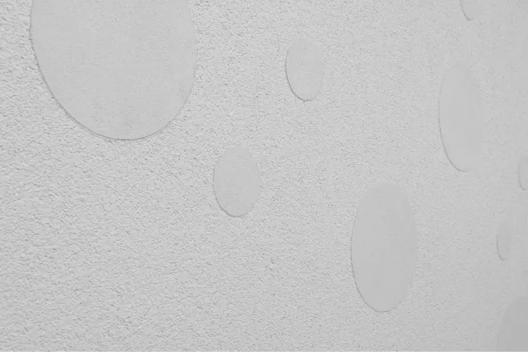 Detailaufnahme einer Putzfassade mit StoSignature Putztextur