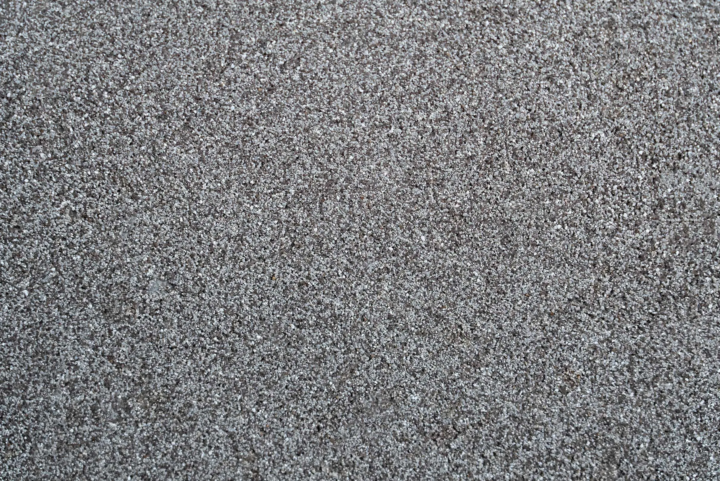 Buntsteinputz StoSuperlit®, Putzoberfläche in Grau