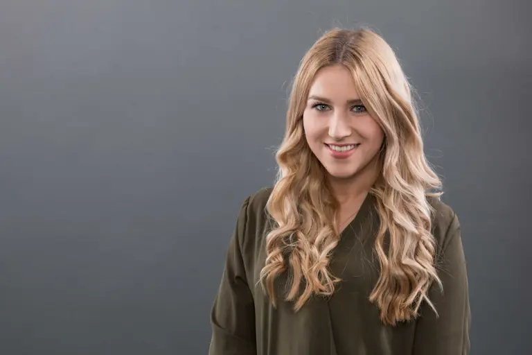 Porträt der ehemaligen Auszubildenden Marina Gaschenko; Bildquelle: © Martin Baitinger, Böblingen, DE