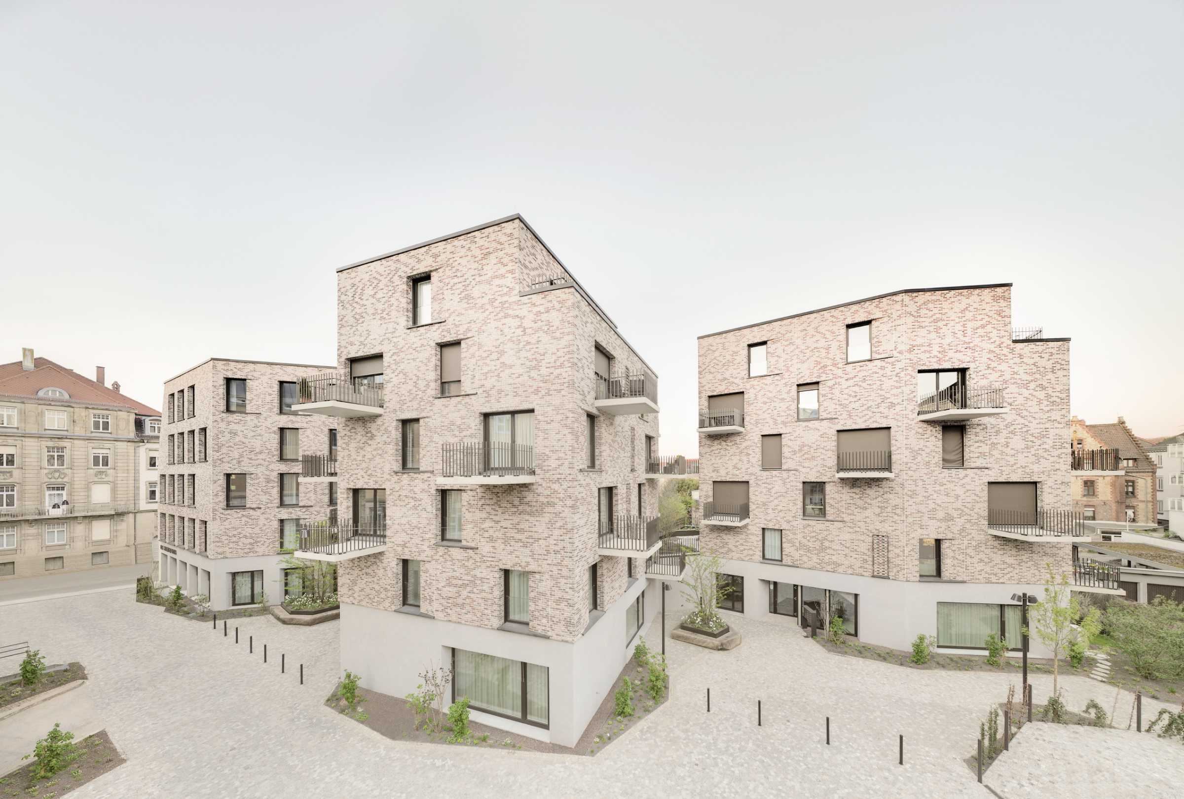 Architekturfoto: Modernes Gebäudeensemble von Steimle Architekten in Ludwigsburg.