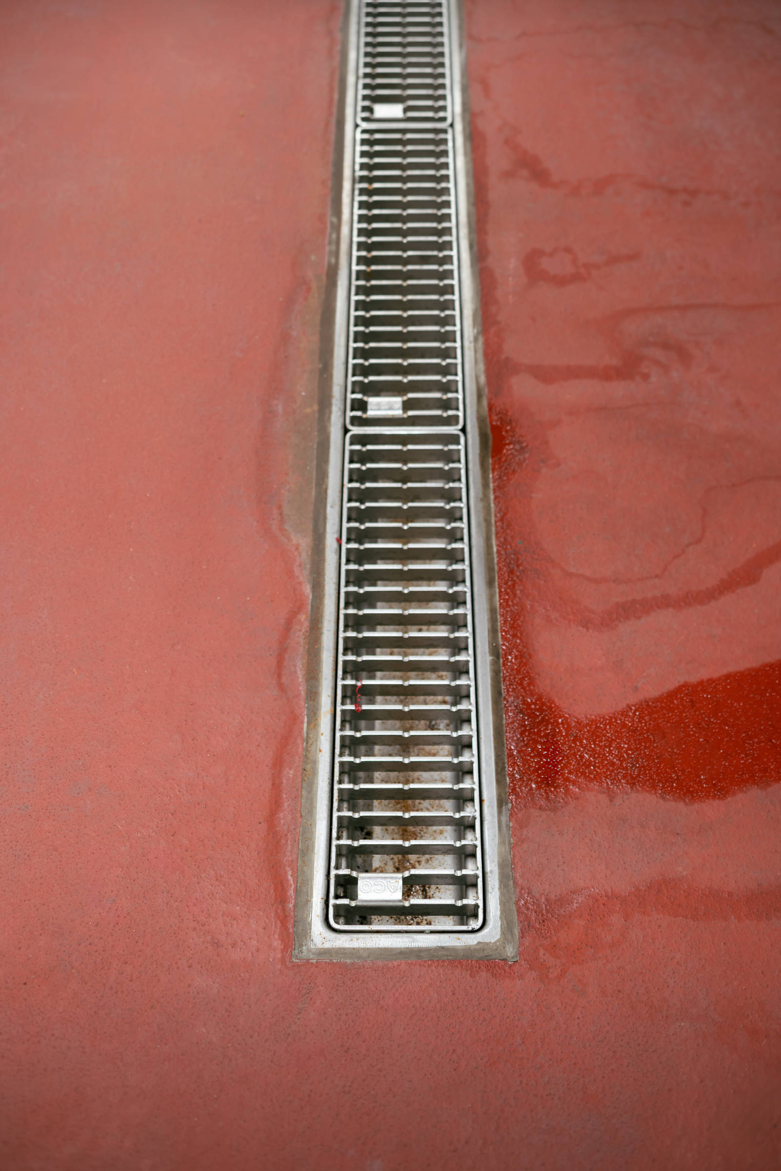 Die Ablaufrinnen im Boden sorgen für zusätzliche Hygiene und Sicherheit. 