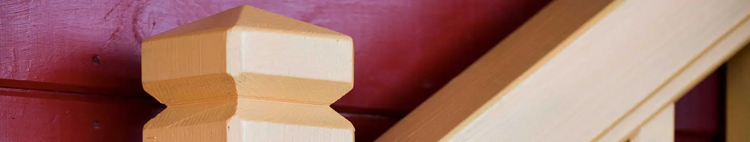 Innenaufnahme Freizeitpark Pullman City: lasierte Holzwand, Eging am See, DE