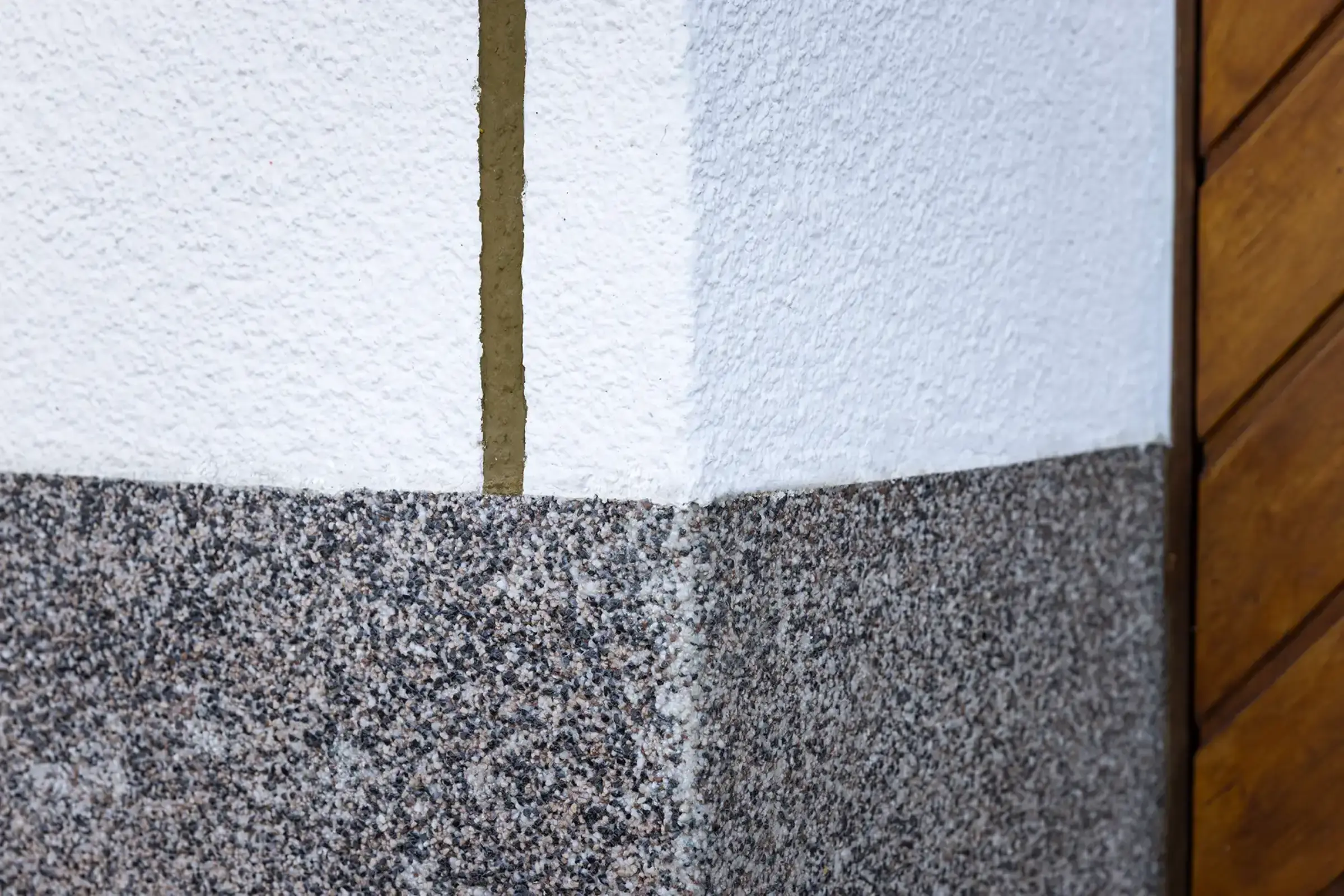 Aufnahme eines EInfamilienhauses, gestrichen mit StoColor Lotusan AimS in weiß