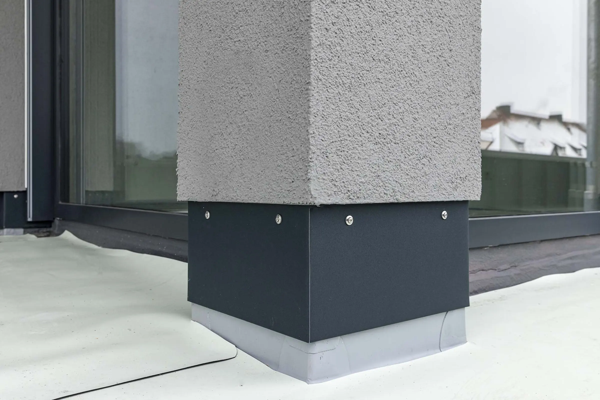 Aufnahme eines Mehrfamilienhauses, Holzbauweise gedämmt mit StoTherm Wood