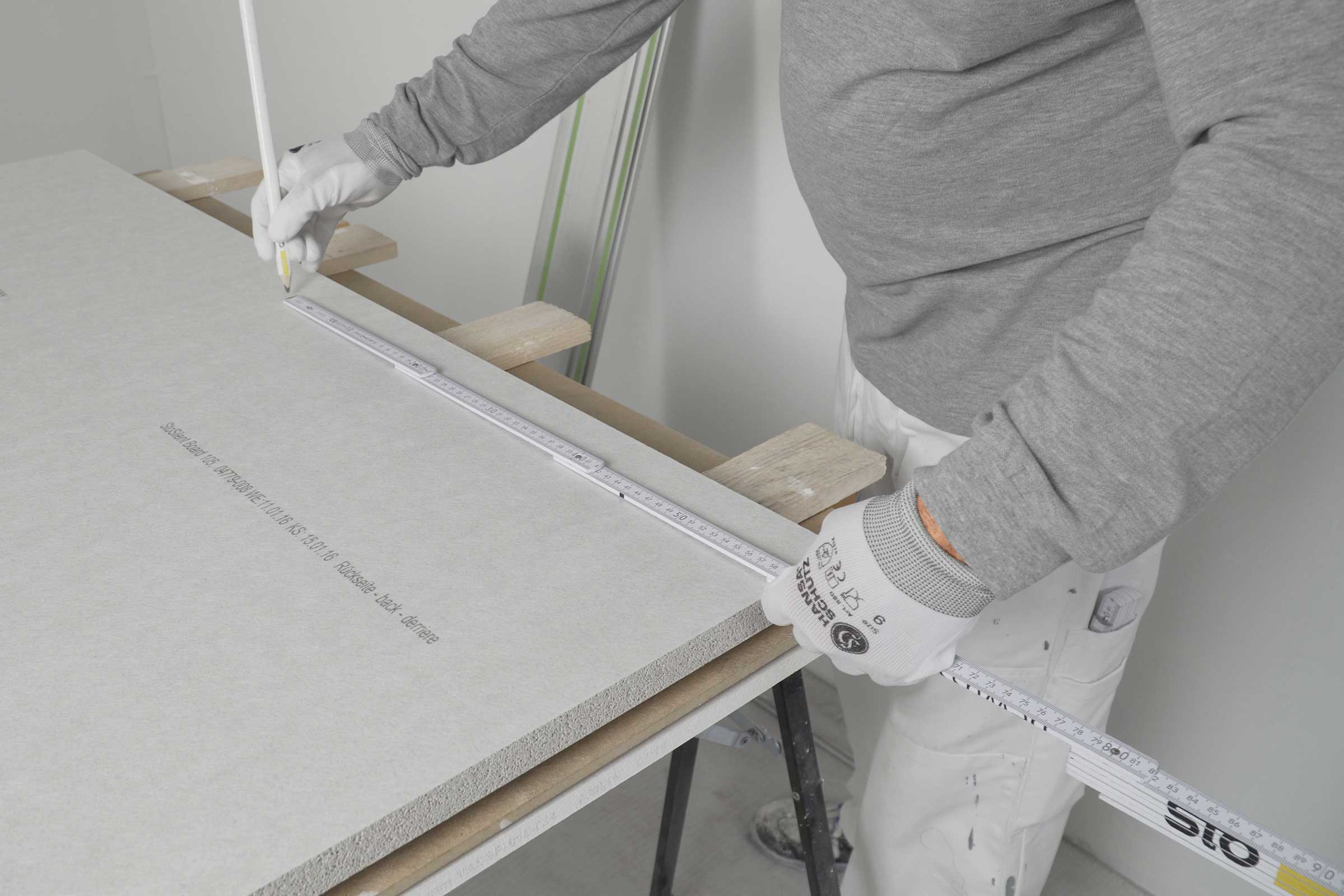 Sto-Konstruktionsdetails für Akustiklösungen. Verarbeitung Akustikplatten System StoSilent Distance 