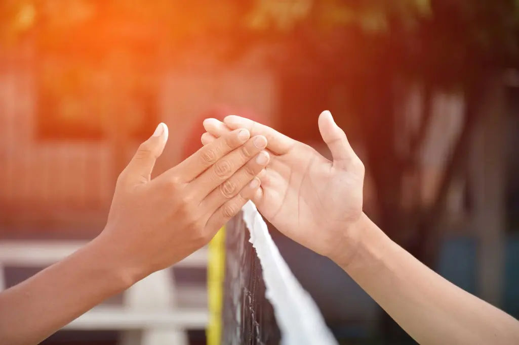 Handschlag, Hände schütteln nach Wettbewerb, faires Verhalten, Verhaltenskodex